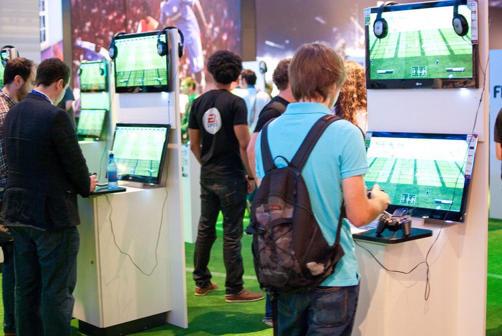 Sim Freem Esports The Sims eSports Gamer Career - Thesims2website.co.uk